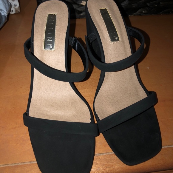 NEW! Never worn, heals size 7 - Picture 1 of 3